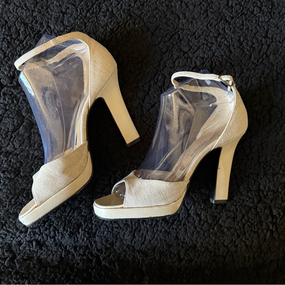 Yves Saint Laurent Cream Stiletto Heels with Ankle Strap - Picture 2 of 12